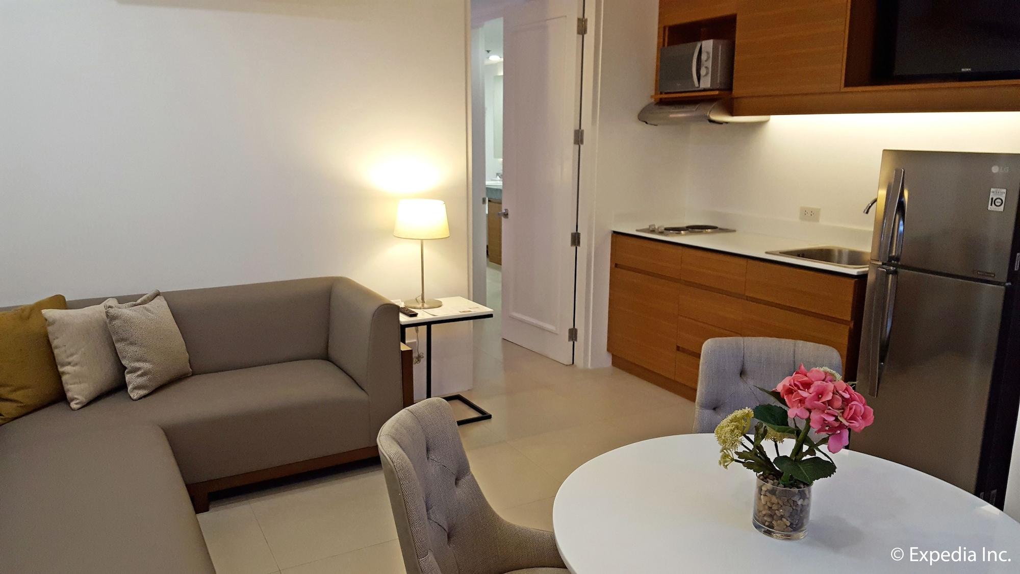 Hotel Pontefino Batangas Extérieur photo