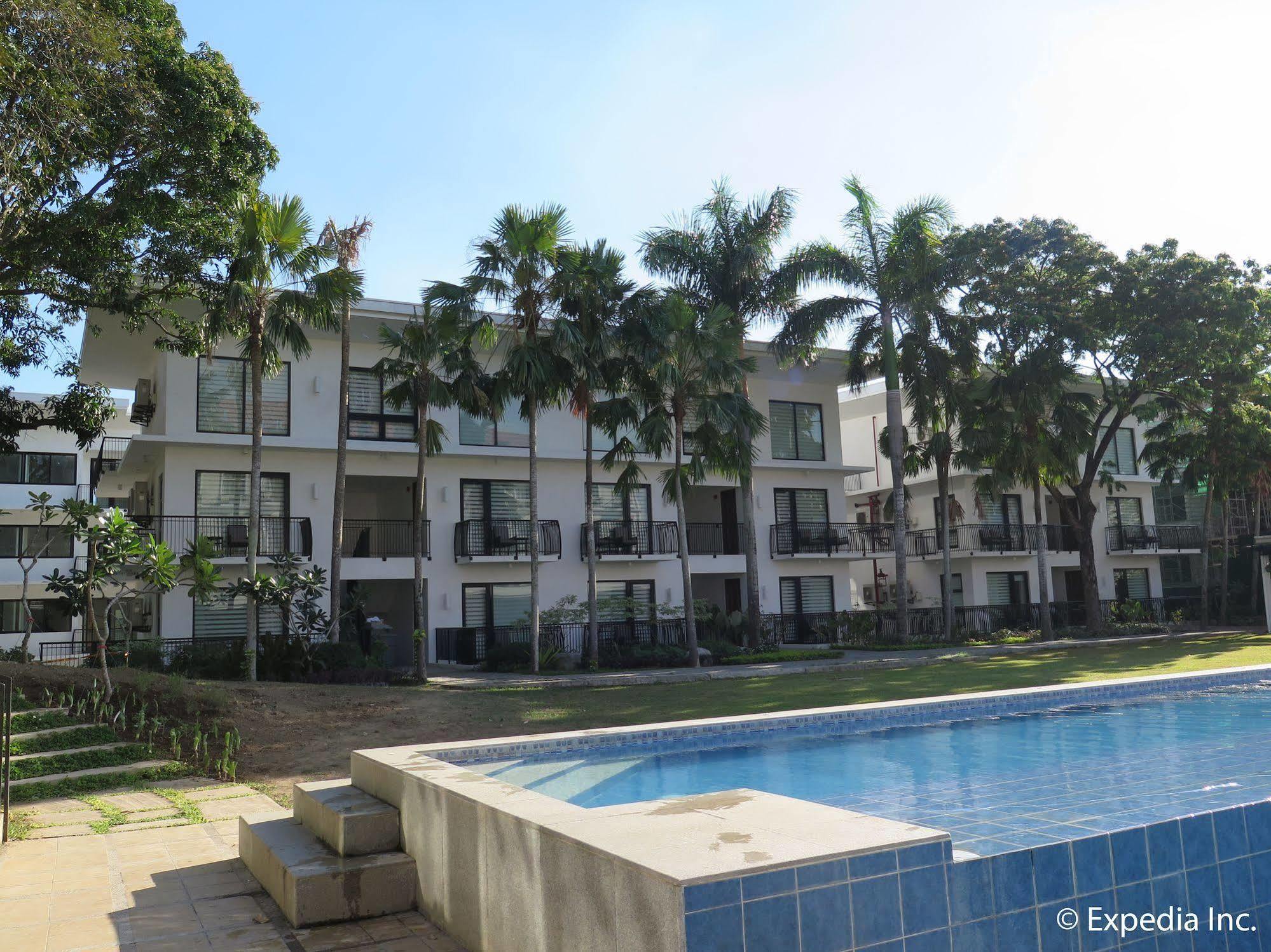 Hotel Pontefino Batangas Extérieur photo